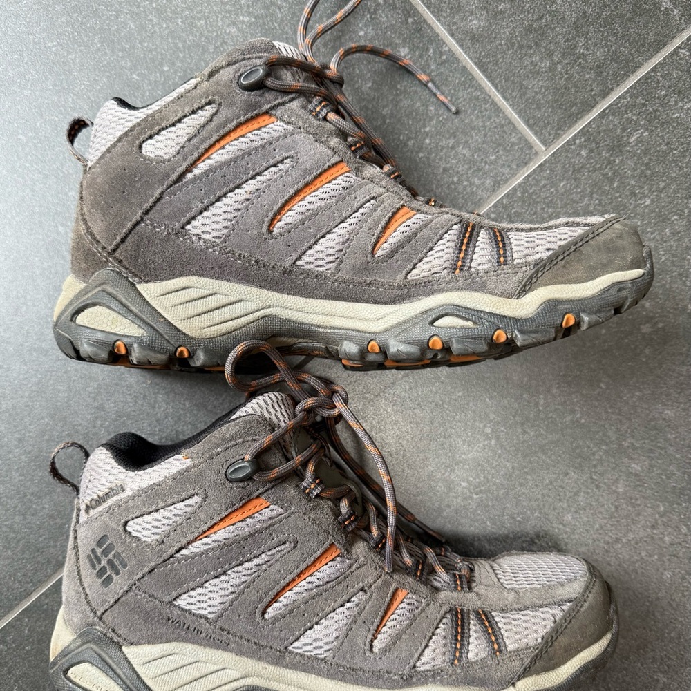 Columbia Gray and Orange Athletic Shoes with Rugged Design